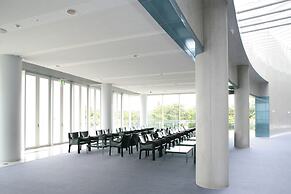 Okura Akademia Park Hotel