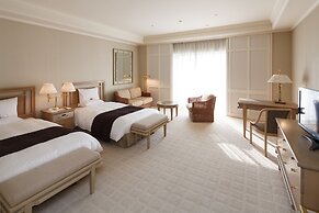 Okura Akademia Park Hotel