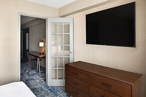 Four Points by Sheraton Edmonton South