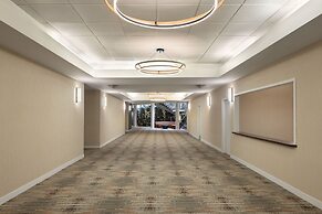 Four Points by Sheraton Edmonton South