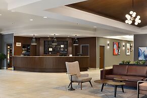 Four Points by Sheraton Edmonton South