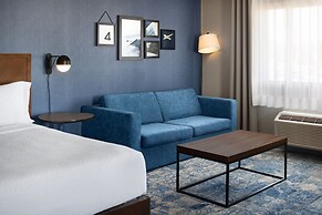 Four Points by Sheraton Edmonton South