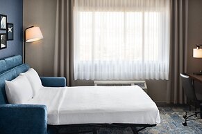 Four Points by Sheraton Edmonton South