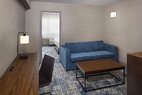 Four Points by Sheraton Edmonton South