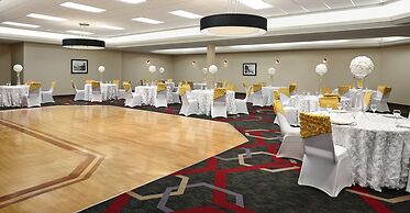 Four Points by Sheraton Edmonton South