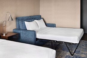 Four Points by Sheraton Edmonton South