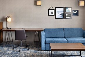 Four Points by Sheraton Edmonton South