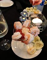 Lani Kai Beachfront Resort