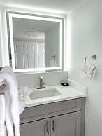 Lani Kai Beachfront Resort