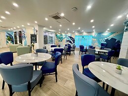 Lani Kai Beachfront Resort