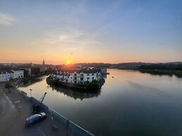 Waterford Marina Hotel