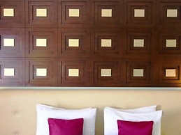 The Sunan Hotel Solo