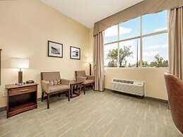 Holiday Inn Lethbridge by IHG