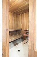 Ramada by Wyndham 100 Mile House