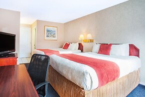 Ramada by Wyndham 100 Mile House