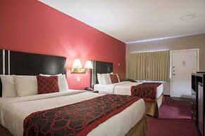 Ramada by Wyndham 100 Mile House