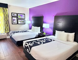 La Quinta Inn & Suites by Wyndham Orlando Universal area