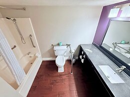 La Quinta Inn & Suites by Wyndham Orlando Universal area