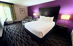 La Quinta Inn & Suites by Wyndham Orlando Universal area