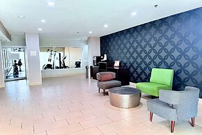 La Quinta Inn & Suites by Wyndham Orlando Universal area