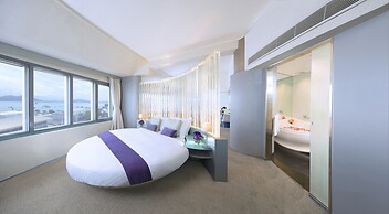 Regal Airport Hotel