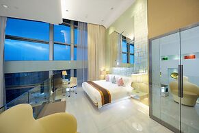 Regal Airport Hotel
