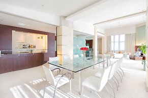 Regal Airport Hotel