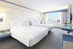 Regal Airport Hotel