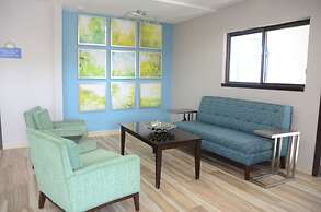 Days Inn by Wyndham Le Roy/Bloomington Southeast