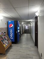 Super 8 by Wyndham Mundelein/Libertyville Area