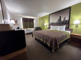 Super 8 by Wyndham Mokena/Frankfort /I-80