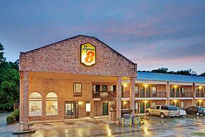 Super 8 by Wyndham Marietta/West/Atl Area