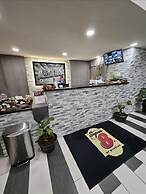 Super 8 by Wyndham Holbrook