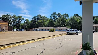 Super 8 by Wyndham Arkadelphia Caddo Valley Area