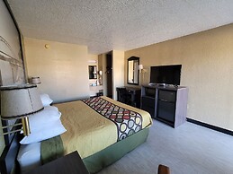 Super 8 by Wyndham Arkadelphia Caddo Valley Area