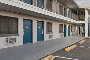 Travel Inn - In Phoenix (Alhambra)