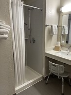 Econo Lodge Cartersville-Emerson Lake Point