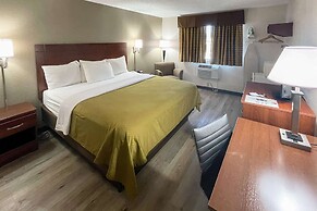 Econo Lodge Cartersville-Emerson Lake Point