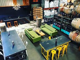 Econo Lodge Cartersville-Emerson Lake Point