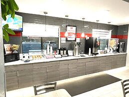 Econo Lodge Cartersville-Emerson Lake Point