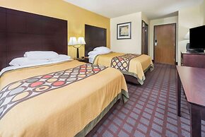 Super 8 by Wyndham Bloomington University Area
