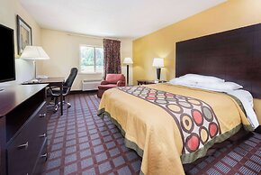 Super 8 by Wyndham Bloomington University Area