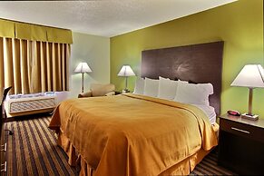 Quality Inn Chesterton near Indiana Dunes National Park I-94