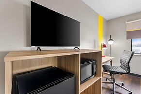 Super 8 by Wyndham Evansville East