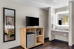 Super 8 by Wyndham Evansville East