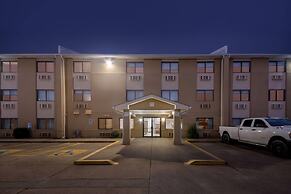 Super 8 by Wyndham Evansville East