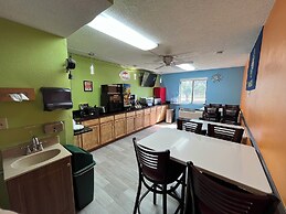 Super 8 by Wyndham Emporia