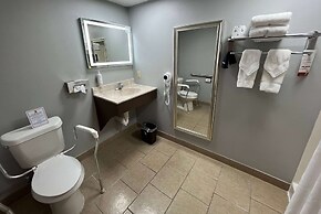 Super 8 by Wyndham Emporia