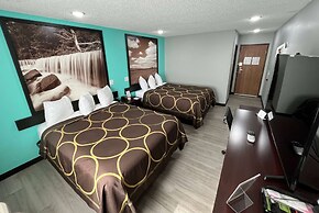 Super 8 by Wyndham Emporia