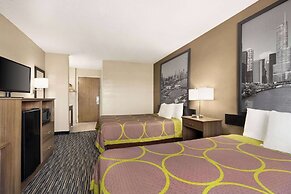 Super 8 by Wyndham Joliet I-55 N/Chicago